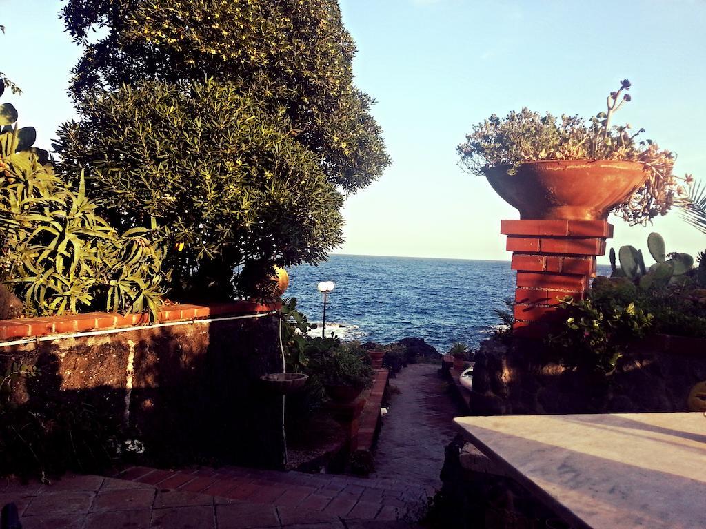 Bed and Breakfast Casa Sul Mare Катания Экстерьер фото